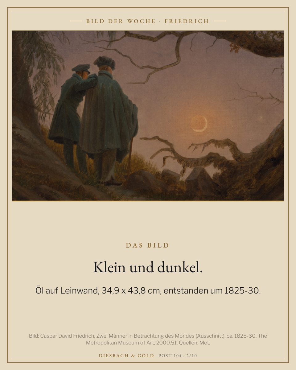 Gesamtansicht: links die beiden Männer, in der Mitte der Mond hinter Wurzelwerk, rechts der knorrige Baum.